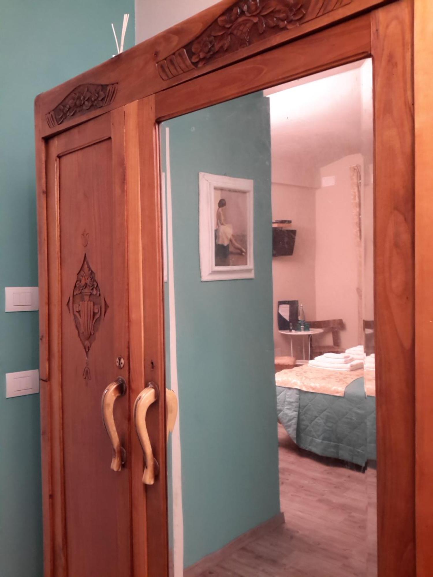 Casa Lucesole Guest House Fontanile Bilik gambar